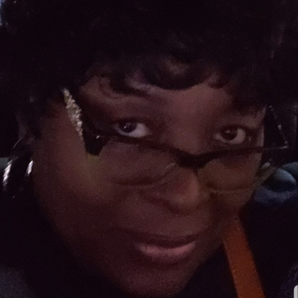 Meet your Posher, Rebecca